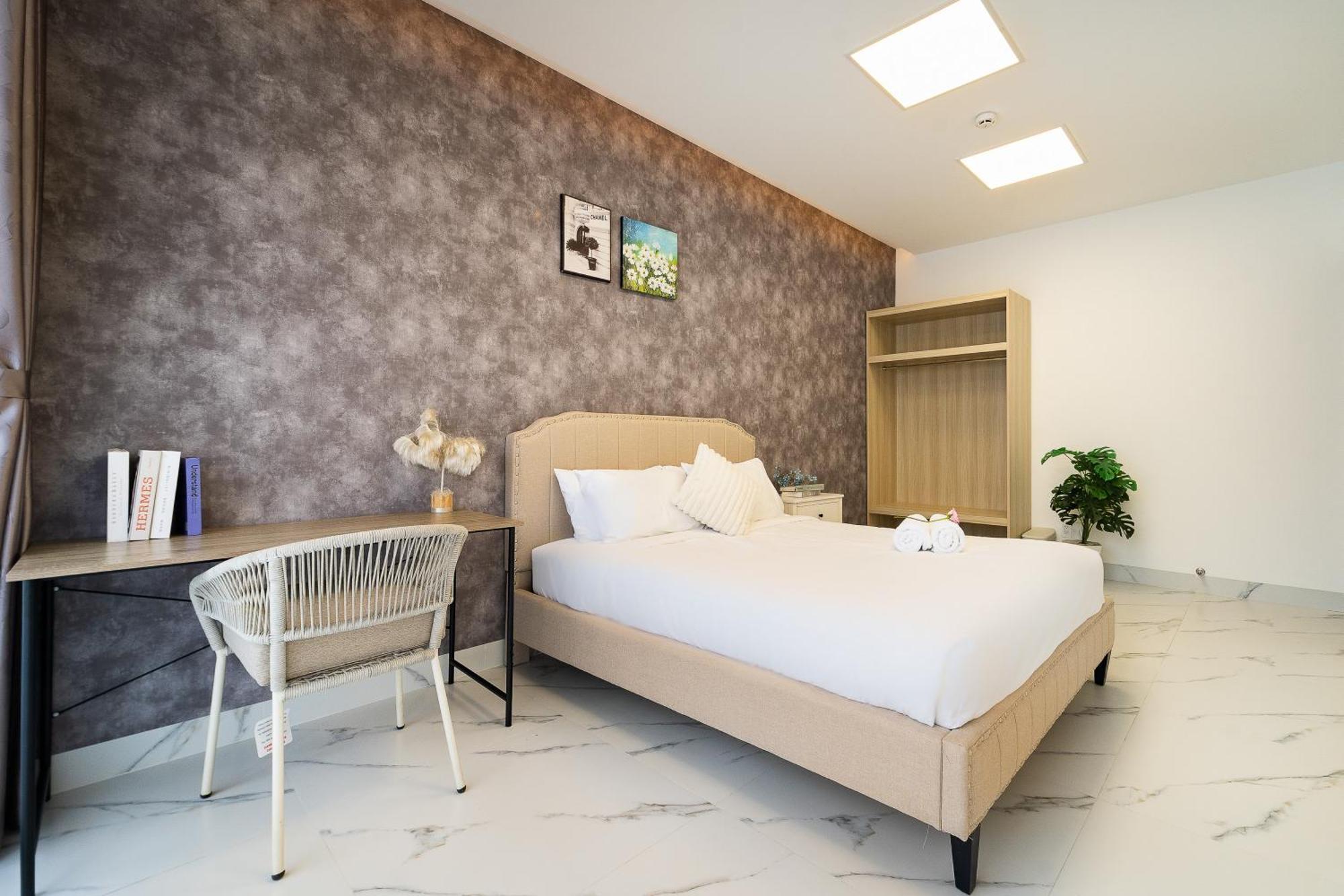 The Global Luxury Soho